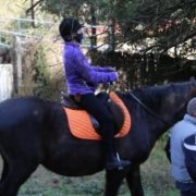 Vall d’Hebron estudia els beneficis de la hipoteràpia en la recuperació dels infants després del tractament per càncer